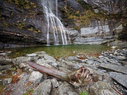 Cascata Grande waterfall, Bignasco, Maggia Valley, Canton Ticino, Switzerland, Europe
