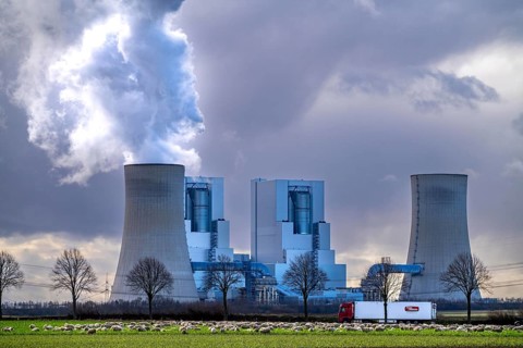 RWE Power lignite-fired power plant Neurath, near Grevenbroich, power plant units F and G, cooling