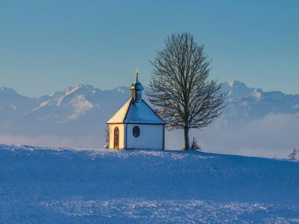 Chapel, tree, morning light, winter, snow, mountain landscape, near Riegsee, behind Zugspitze,