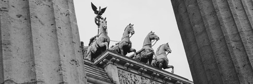 Quadriga on the Brandenburg Tor, black and white, Pariser Platz, Mitte, Berlin, Germany, Europe