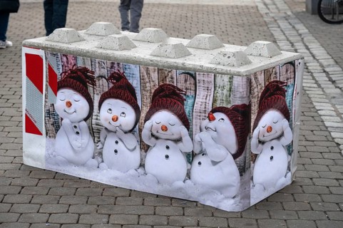 Decorated concrete barrier in front of a Christmas market, Erlangen, Middle Franconia, Bavaria,