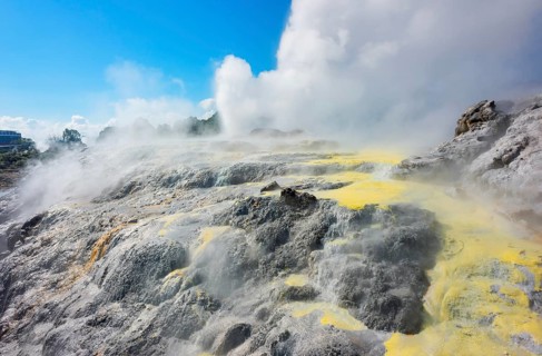 Prince of Wales and Pohutu geysers erupting, Te Puia Thermal Valley, Rotorua, Bay of Plenty, North