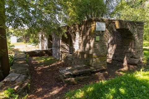 Kahnhebehaus on the Freiberger Mulde in Halsbrücke, Saxony, Germany, Europe