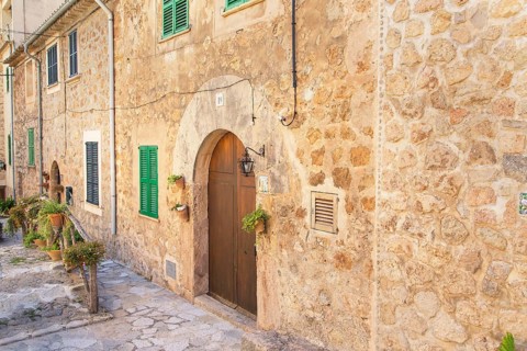 Historic district cobblestone street, Valldemossa, Mallorca, Balearic Islands, Spain, Europe