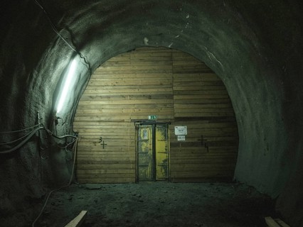 Separation of a cross-passage in construction lot H53, Brenner Base Tunnel, Wolf, Tyrol, Austria,