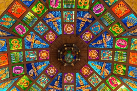 Small dome with illuminated discs with oriental motifs, in the souk of Mutrah, Muscat, Arabian