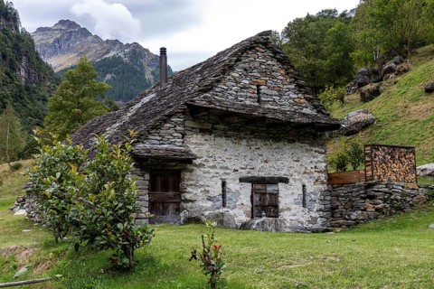 Typical Ticino stone houses in the village of Sonogno, Verzasca Valley, Valle Verzasca, Canton