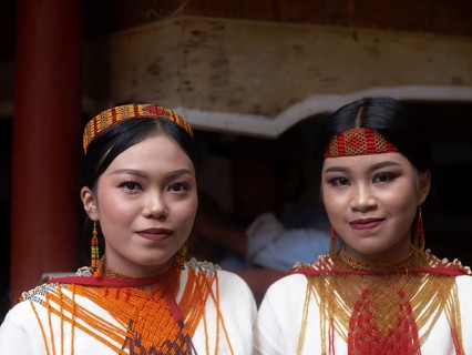 Women in traditional festive dress, Tana Toraja, Sulawesi, Indonesia, Asia
