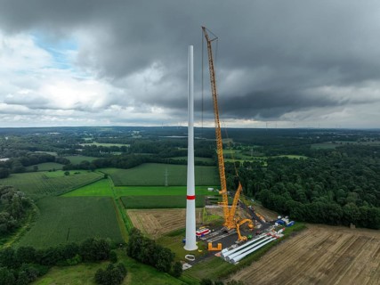 Dorsten, North Rhine-Westphalia, Germany, construction of a wind turbine, the first wind turbine of