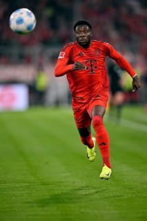Alphonso Davies Bayern FC Munich FCB (19) Action on the ball Allianz Arena, Munich, Bavaria,
