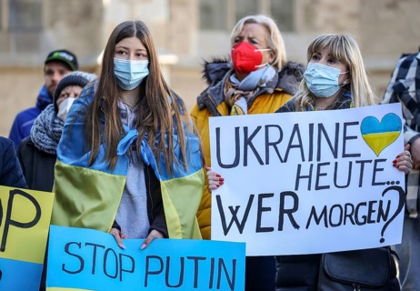 Wesel, North Rhine-Westphalia, Germany, Demonstration against Putin's war in Ukraine. Peace