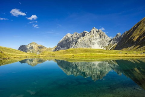 Eissee, Oytal, behind it Großer Wilder, 2379m, Hochvogel- and Rosszahngruppe, Allgäu Alps, Allgäu,