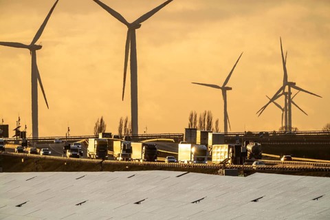 20 MWp ground-mounted photovoltaic system, from RWE, with over 36600 solar modules, in a 200 metre