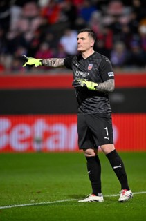 Goalkeeper Kevin Müller 1. FC Heidenheim 1846 FCH (01) Gesture Gesture UEFA Conference League,