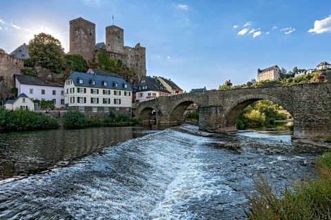 Runkel Castle, hilltop castle from the high Middle Ages, ruins, old Lahn bridge, historic old town,