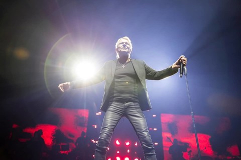 Matthias Reim live on ..und plötzlich bist du Kult! Tour in the Berlin Uber Arena on 29 December