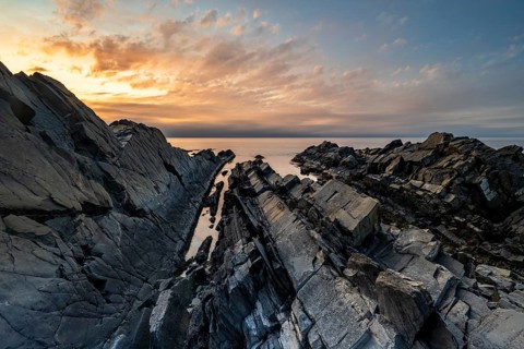 Rocky coast, Varanger, Barents Sea, Finnmark, Norway, Europe