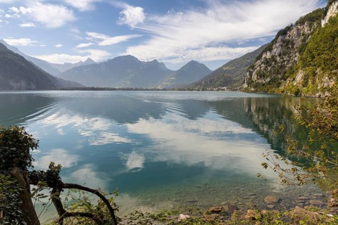 Steep northern shore of Lake Walen with view to the west, Amden, St. Gallen, Switzerland, Europe