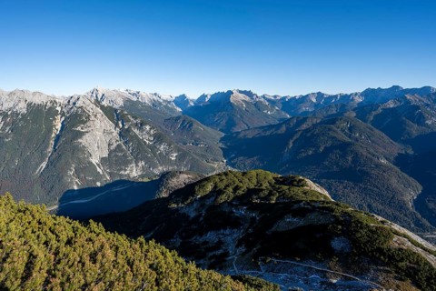 View at the summit of the Große Arnspitze, mountain panorama with Karwendel Mountains and