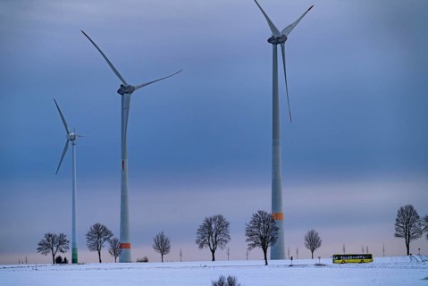Country road, local train, wind farm, north of Lichtenau, self-proclaimed energy town, over 190