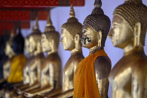 Gilded Buddha statues in Wat Pho, Temple of the Reclining Buddha, Bangkok, Thailand, Asia