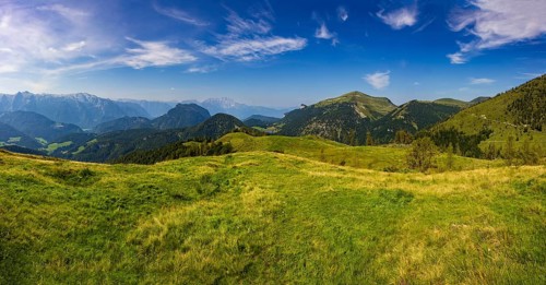 At the summit of Alpbichl with a view of the Schwarzer Berg and Seewaldsee, Osterhorngruppe,