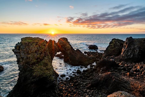 Rock structure, coast near Arnarstapi, Snäfellsnes peninsula, Snæfellsnes, West Iceland, Iceland,