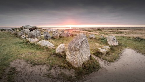 Sunrise at the Harhoog barrow on the island of Sylt, Keitum Germany