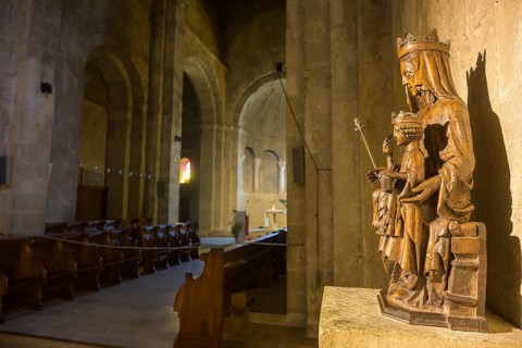 Statue of the Virgin Mary, Notre Dame de Ganagobie Abbey Ganagobie, Alpes-de-Haute-Provence,