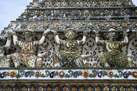 Figures decorated with ceramic shards, detail, Wat Arun, Temple of Dawn, Bangkok, Thailand, Asia
