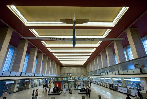 Passengers at Tempelhof Airport, two days in front of the closure of flight operations, Berlin, 28