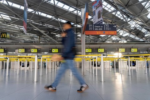 Cologne-Bonn Airport, warning strike by the Verdi trade union, public service and ground handling