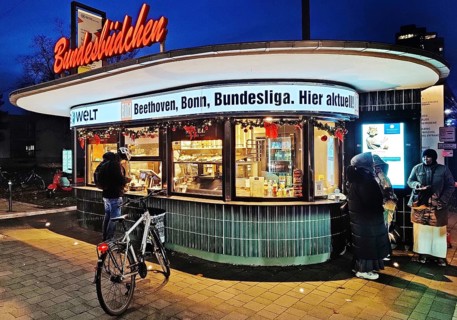 Bundesbüdchen in the Bundesviertel in the evening, Bonn, North Rhine-Westphalia, Germany, Europe