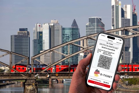 Symbolic image of Deutschlandticket, new from 2025 for 58 euros per month, ticket on mobile phone