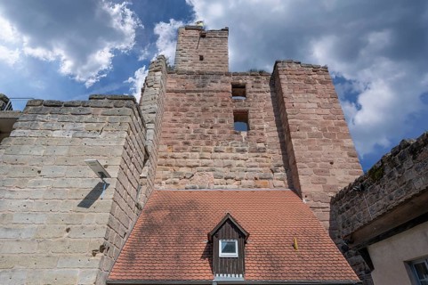 Hilpoltstein castle ruins, built around 1220 to 1230, Maria-Dorothea-Straße 5, 7, Hiltpoltstein,