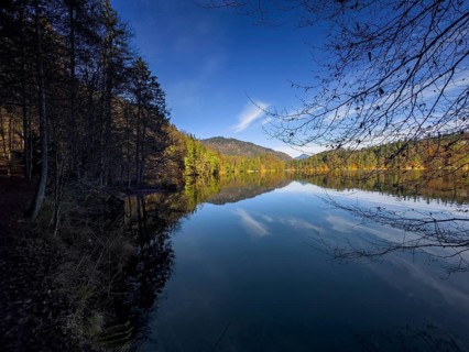 Autumn atmosphere at Hechtsee lake near Kufstein, Tyrol, Austria, Europe