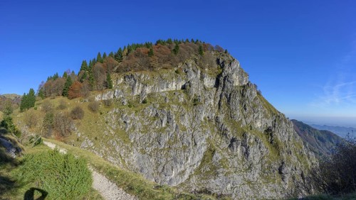 Meatte hiking trail leads along a war road from the First World War through many tunnels, Pieve del