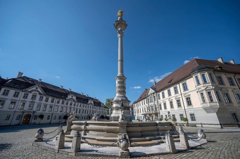 St Mary's Fountain with St Mary's Column, behind the former prince-bishop's residence built in the
