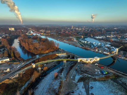 Castrop-Rauxel, North Rhine-Westphalia, Germany, new construction of a bridge -jump over the