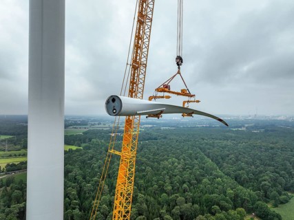 Dorsten, North Rhine-Westphalia, Germany, construction of a wind turbine. A large mobile crane