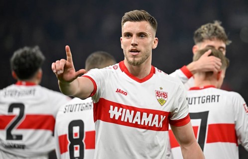 Goal celebration Ermedin Demirovic VfB Stuttgart (09) Gesture Gesture Ameen Al-Dakhil VfB Stuttgart