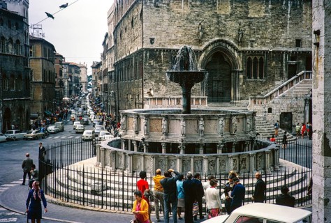 Fountain Fontana Maggiore, Piazza IV Novembre, City of Perugia Umbria, Italy 1969