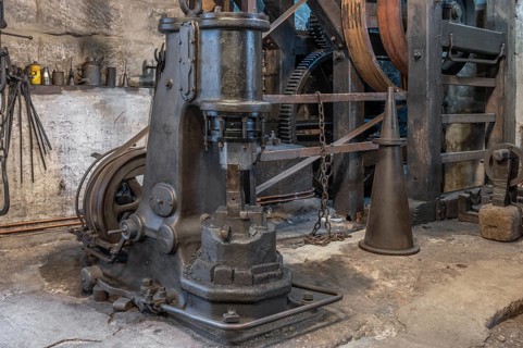 Air hammer and transmission gearbox in a historic hammer mill, Industrial Museum Lauf, Sichardstr.,