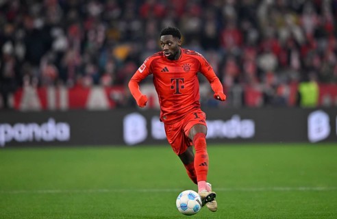 Alphonso Davies Bayern FC Munich FCB (19) Action on the ball Allianz Arena, Munich, Bavaria,