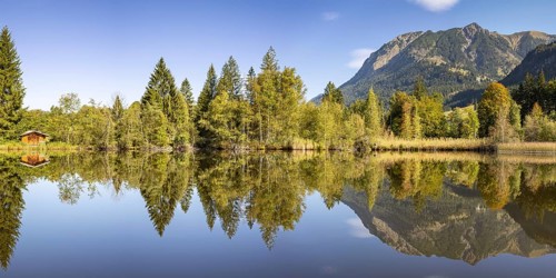 Rubihorn, 1957m, Gaisalphorn, 1953m, and Schattenberg, 1845m, water reflection in the moor pond,