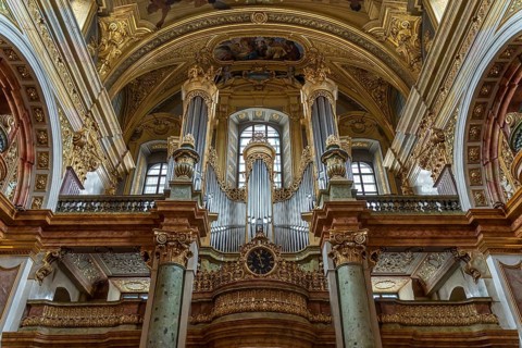 Interior and church organ of the Jesuit Church in Vienna, Austria, Europe
