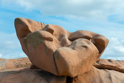 Large, striking rock formation under a blue sky, unspoilt, Ploumanac'h, Ploumanach, Perros-Guirec,