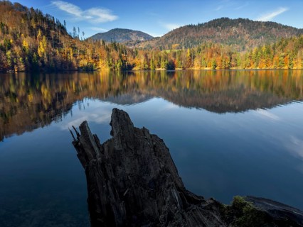 Autumn atmosphere at Hechtsee lake near Kufstein, Tyrol, Austria, Europe