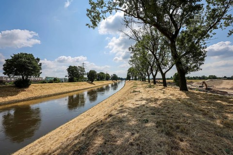 Oberhausen, North Rhine-Westphalia, Germany, renaturalisation of the Emscher in the Holtener Bruch.