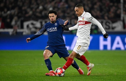 Duel, action Warren Zaire-Emery FC Paris Saint-Germain PSG (33) against Enzo Millot VfB Stuttgart